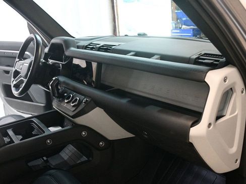 Used 2023 Land Rover Defender 110 X-Dynamic SE image 28