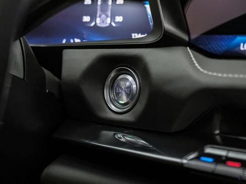 Used 2026 Chevrolet Corvette Z06 RWD image 98