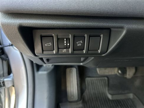 Certified 2025 Subaru Outback Premium image 17