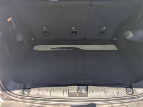 Used 2023 Jeep Renegade Trailhawk AWD/4WD image 6