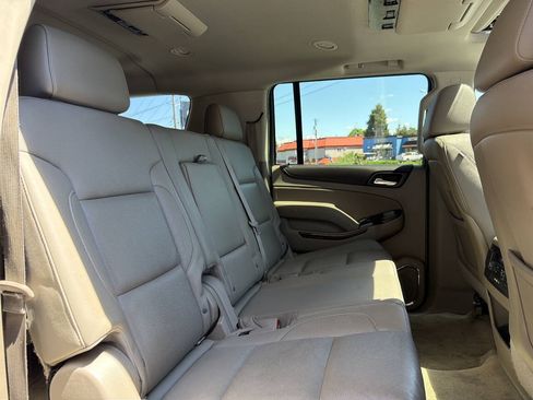 Used 2015 GMC Yukon XL SLT w/ Open Road Package AWD/4WD image 23
