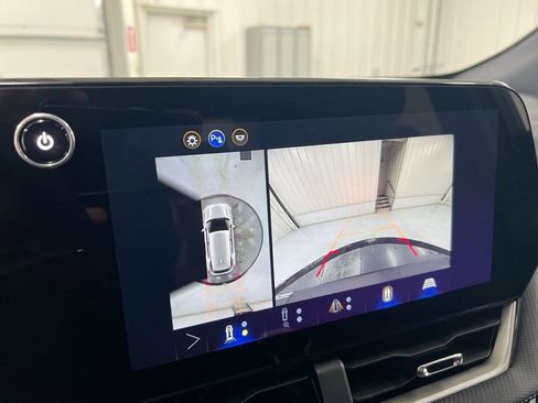 New 2026 Chevrolet Equinox LT image 16