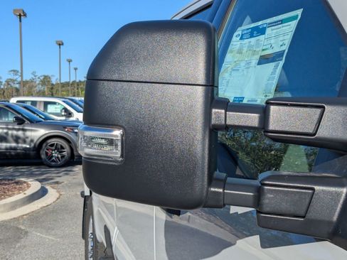 New 2026 Ford F250 XLT w/ FX4 Off-Road Package image 14