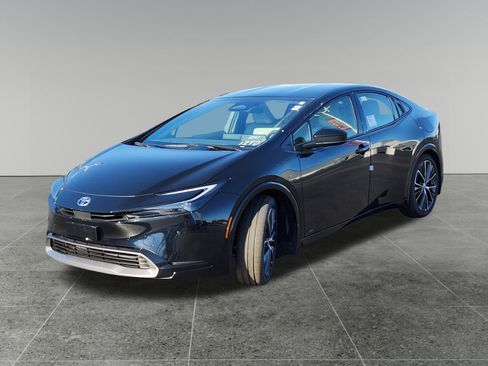 New 2026 Toyota Prius XLE image 3