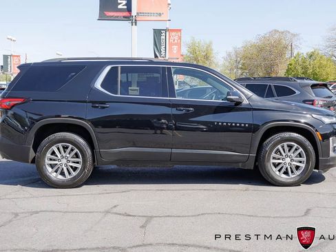 Used 2023 Chevrolet Traverse LT FWD image 17