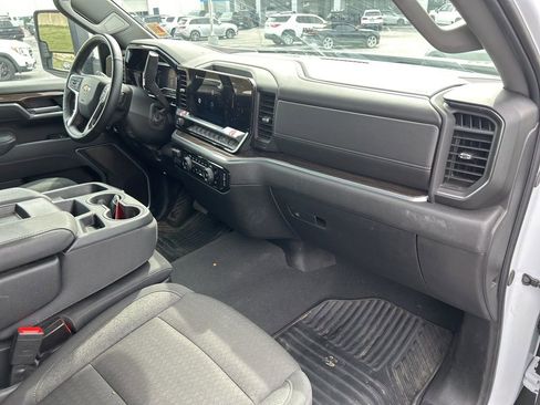 Used 2025 Chevrolet Silverado 2500 LT w/ Convenience Package AWD/4WD image 44