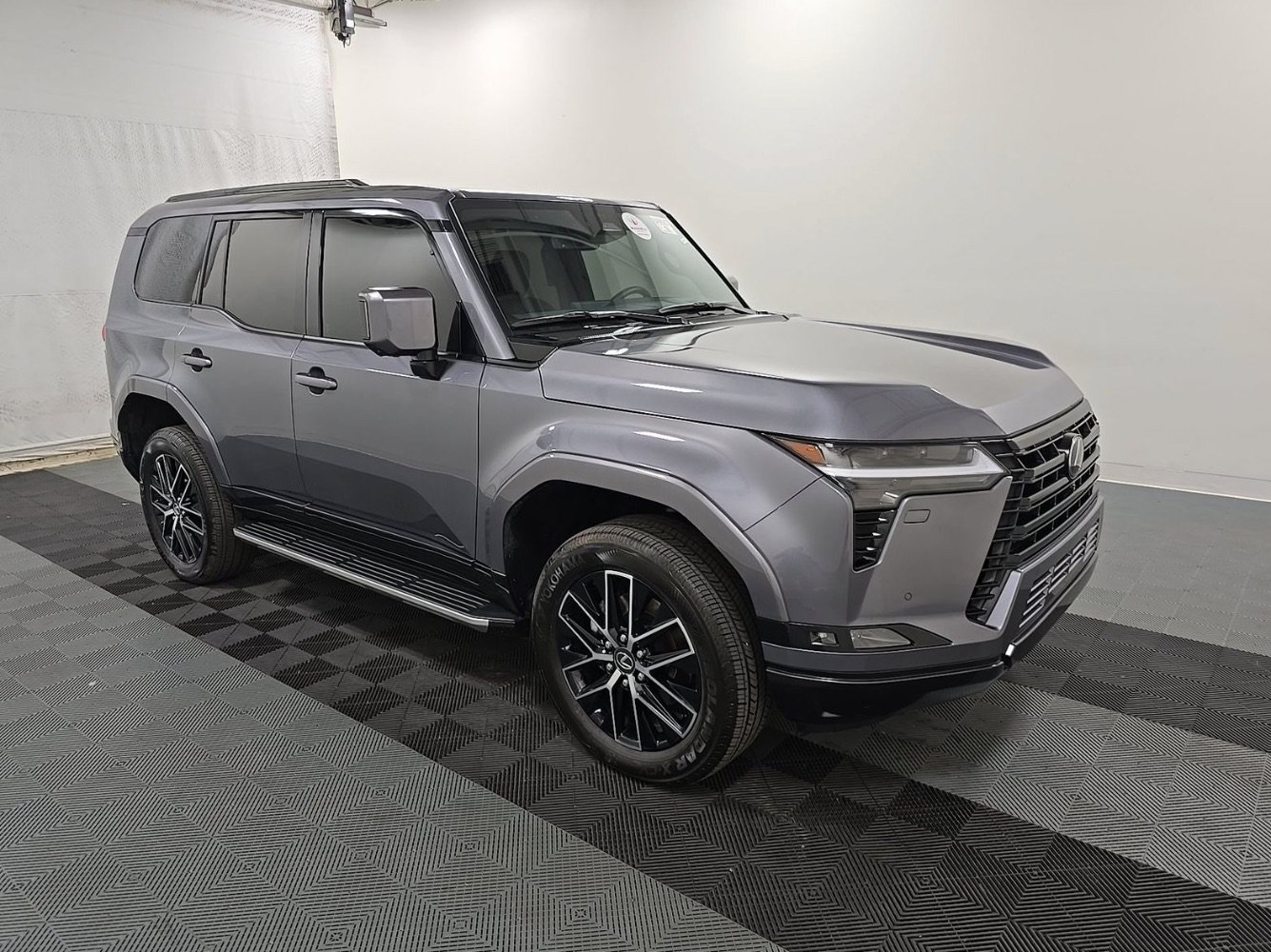 Used 2026 Lexus GX 550 w/ Cold Area Package AWD/4WD image 3
