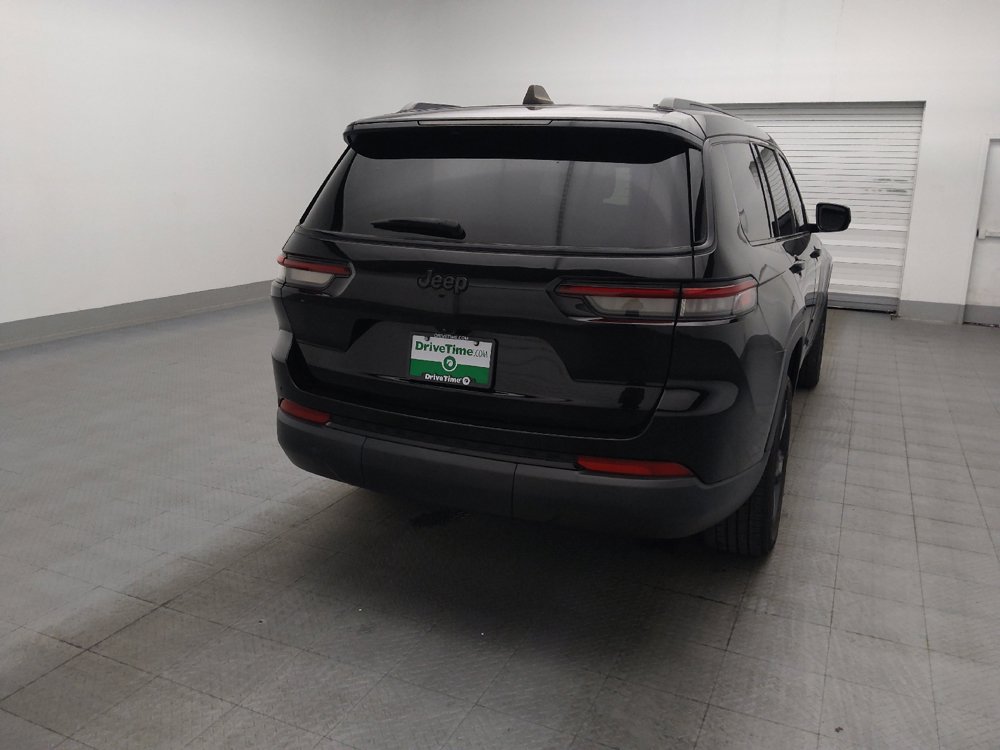 Used 2023 Jeep Grand Cherokee L Laredo RWD image 7