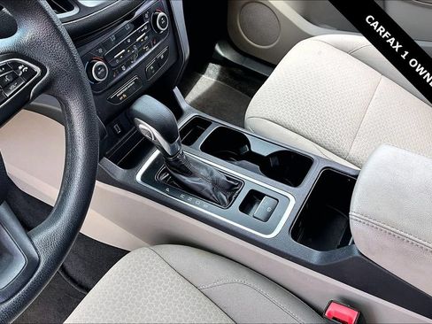 Used 2019 Ford Escape SE FWD image 8