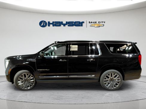 Used 2026 GMC Yukon XL Denali Ultimate w/ LPO, Get Active Package AWD/4WD image 28