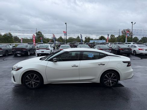 Used 2023 Nissan Maxima SV w/ Floor Mat Group image 7