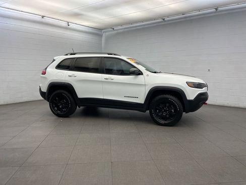 Certified 2021 Jeep Cherokee Trailhawk w/ Comfort/Convenience Group image 4