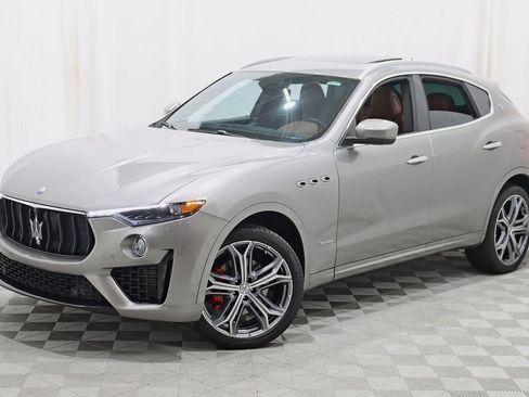 Used 2020 Maserati Levante GranSport image 7