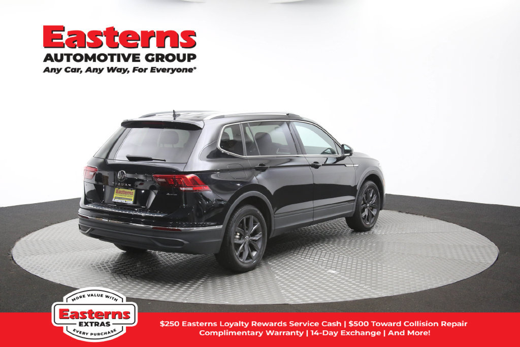 Used 2023 Volkswagen Tiguan SE AWD/4WD image 42