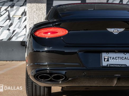 Used 2023 Bentley Continental GT V8 image 14