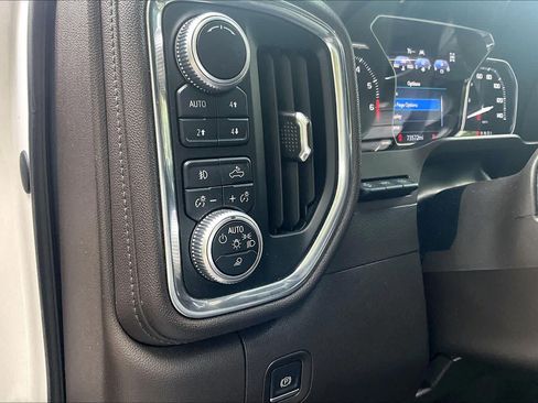 Used 2019 GMC Sierra 1500 Denali w/ Denali Ultimate Package AWD/4WD image 33