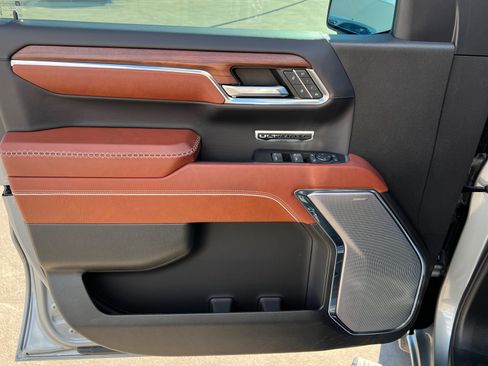 Used 2023 GMC Sierra 1500 Denali Ultimate image 14