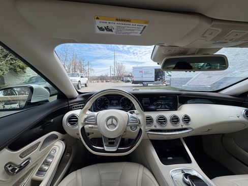 Used 2017 Mercedes-Benz S 550 Cabriolet image 38