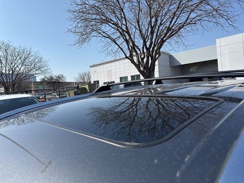 Used 2020 Toyota Highlander XLE image 8