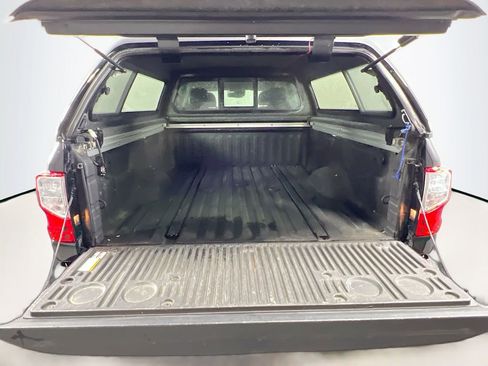 Used 2021 Nissan Titan SV w/ SV Convenience Package AWD/4WD image 25