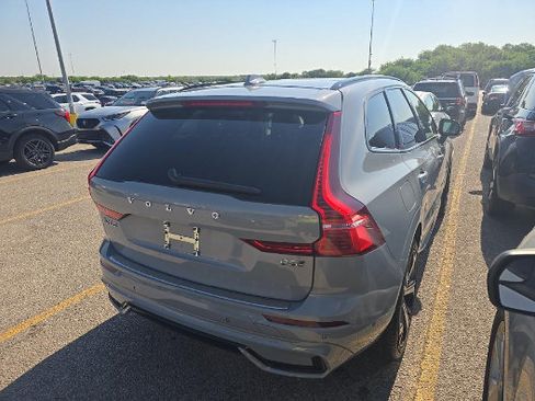 Used 2025 Volvo XC60 B5 Ultra w/ Protection Package Premier AWD/4WD image 2