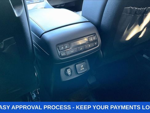 Used 2021 Hyundai Palisade Limited FWD image 13