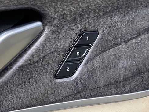 Used 2021 Jeep Grand Cherokee L Limited image 27