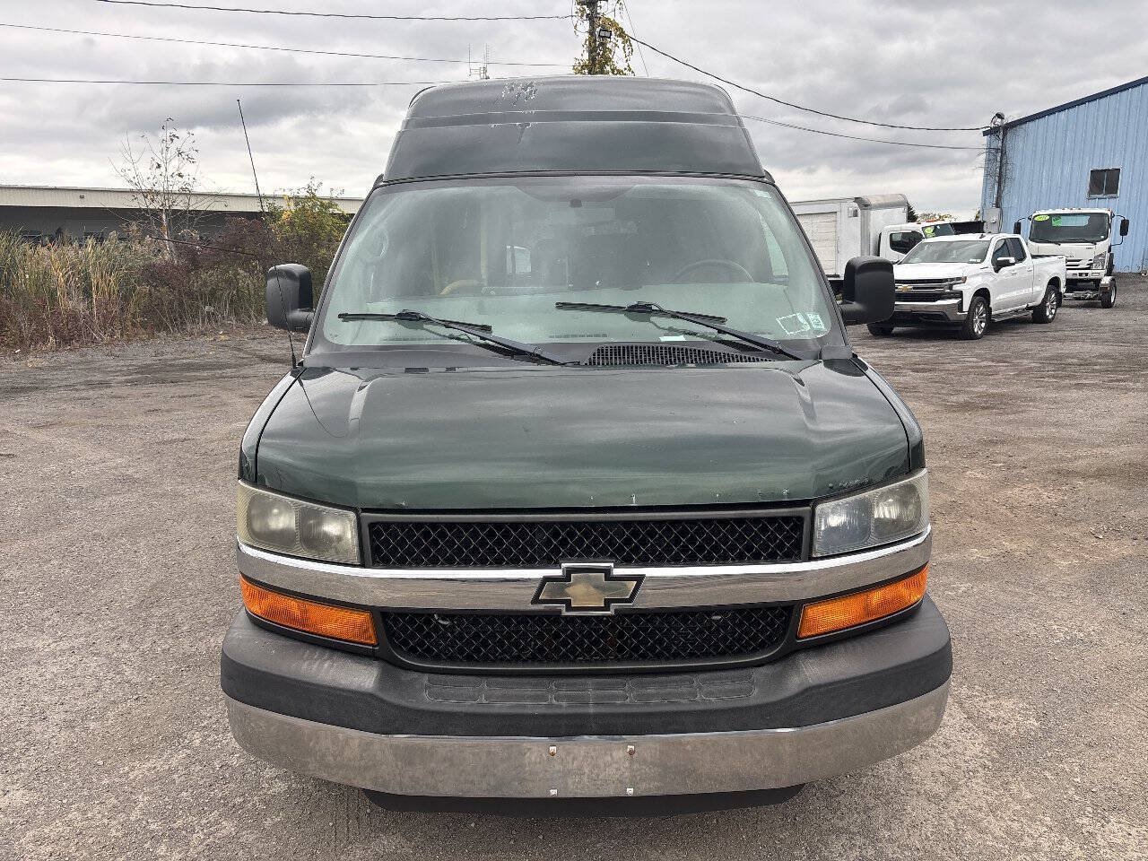 Used 2013 Chevrolet Express 3500 LT w/ LT Preferred Equipment Group RWD image 3