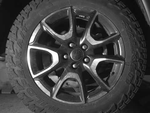 Used 2025 Jeep Compass Trailhawk AWD/4WD image 15