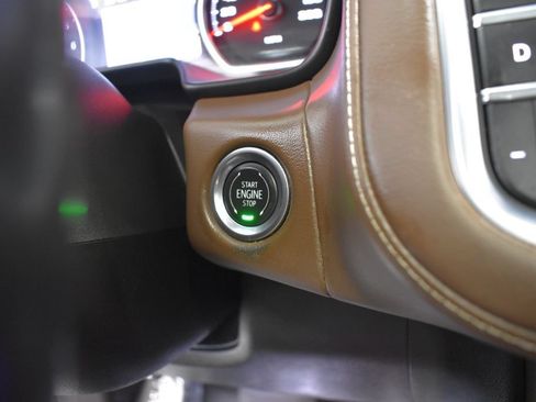 Used 2021 Chevrolet Tahoe High Country AWD/4WD image 31