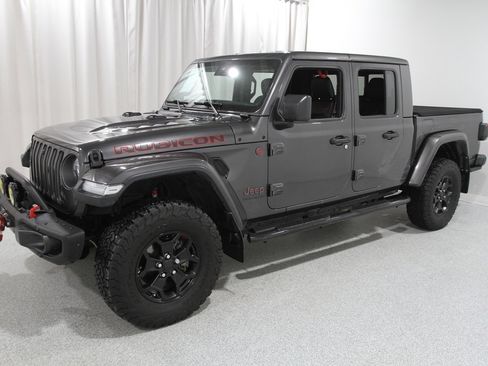 Used 2020 Jeep Gladiator Rubicon image 3