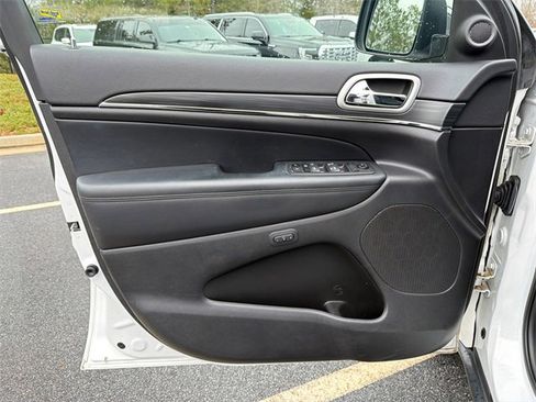 Used 2020 Jeep Grand Cherokee Limited w/ Luxury Group II image 10