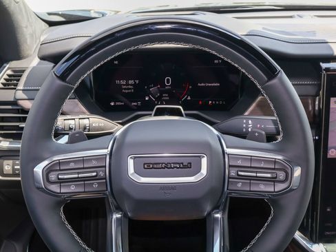 New 2027 GMC Acadia Denali Ultimate w/ LPO, Floor Liner Package AWD/4WD image 21