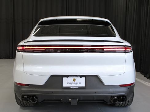 New 2026 Porsche Cayenne S image 6