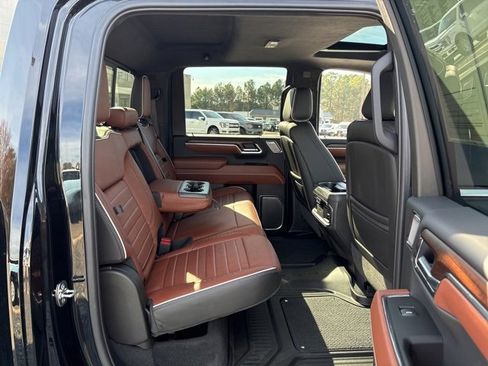 Used 2025 GMC Sierra 2500 Denali Ultimate w/ Max Trailering Package image 24