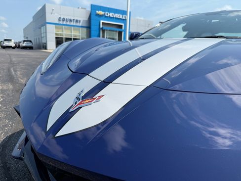 Used 2025 Chevrolet Corvette Stingray Preferred Cpe w/ Chrome Exterior Badge Package RWD image 19