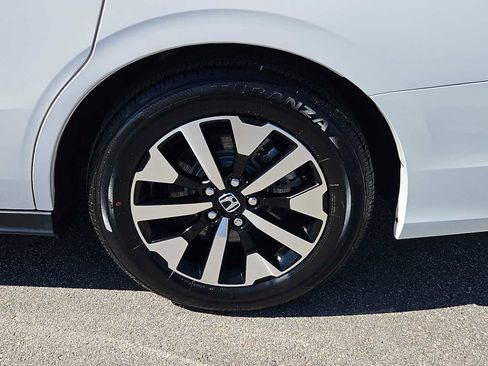 Certified 2026 Honda Odyssey EX-L image 28