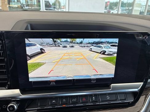 Used 2025 GMC Sierra 1500 SLE w/ X31 Off-Road Package AWD/4WD image 30