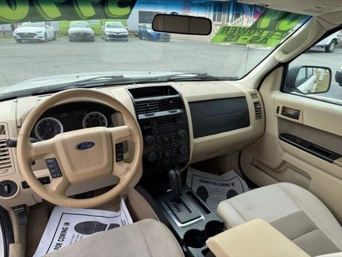 Used 2009 Ford Escape XLT image 14