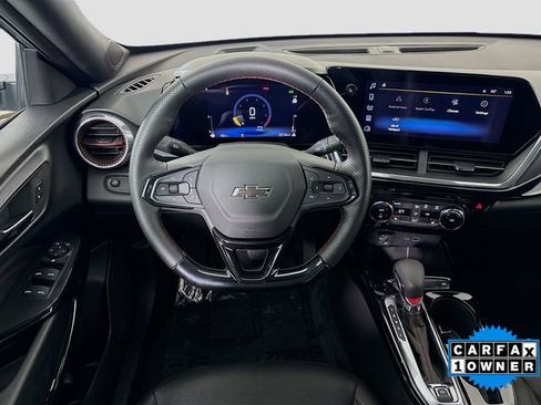 Used 2025 Chevrolet Trax RS w/ Driver Confidence Package image 21