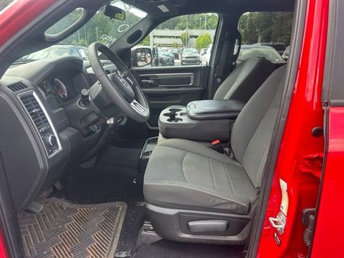 Used 2024 RAM 1500 Warlock AWD/4WD image 11