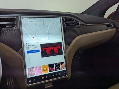 Used 2016 Tesla Model X Performance image 10