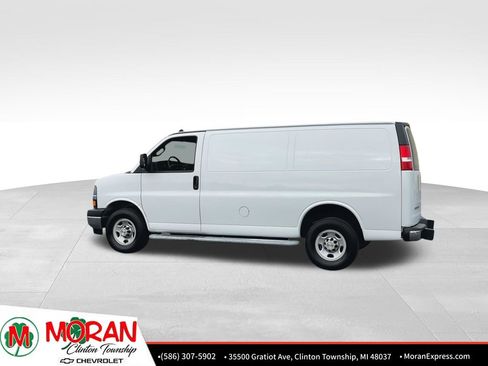 Used 2024 Chevrolet Express 2500 w/ Driver Convenience Package image 8
