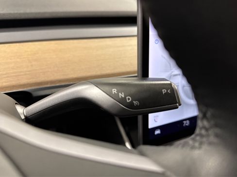 Used 2020 Tesla Model Y Long Range image 24