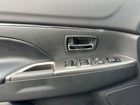 New 2026 Mitsubishi Outlander Sport SE image 12