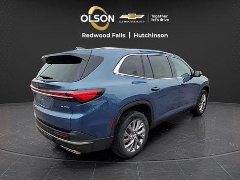 Used 2025 Buick Enclave Preferred image 6