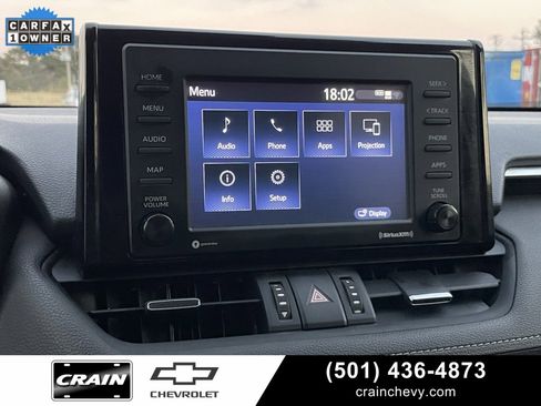 Used 2021 Toyota RAV4 XLE Premium image 17