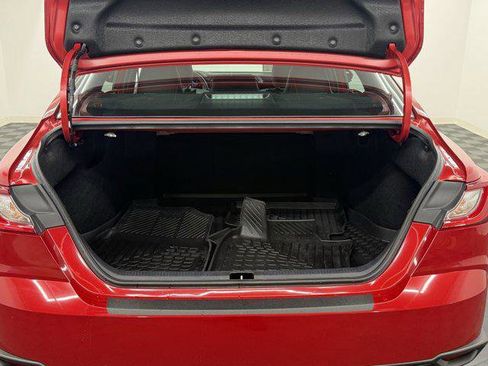 Certified 2025 Toyota Camry SE image 11