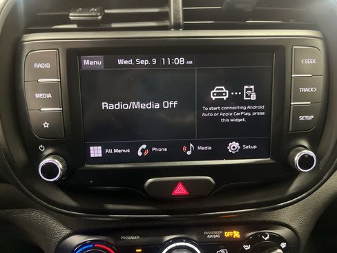 Used 2023 Kia Soul LX FWD image 34