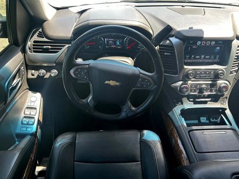 Used 2018 Chevrolet Suburban Premier image 9